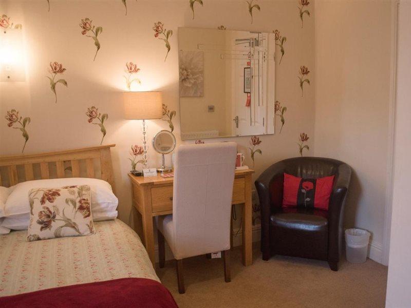 Birchleigh Guest House Grange-over-Sands Dış mekan fotoğraf