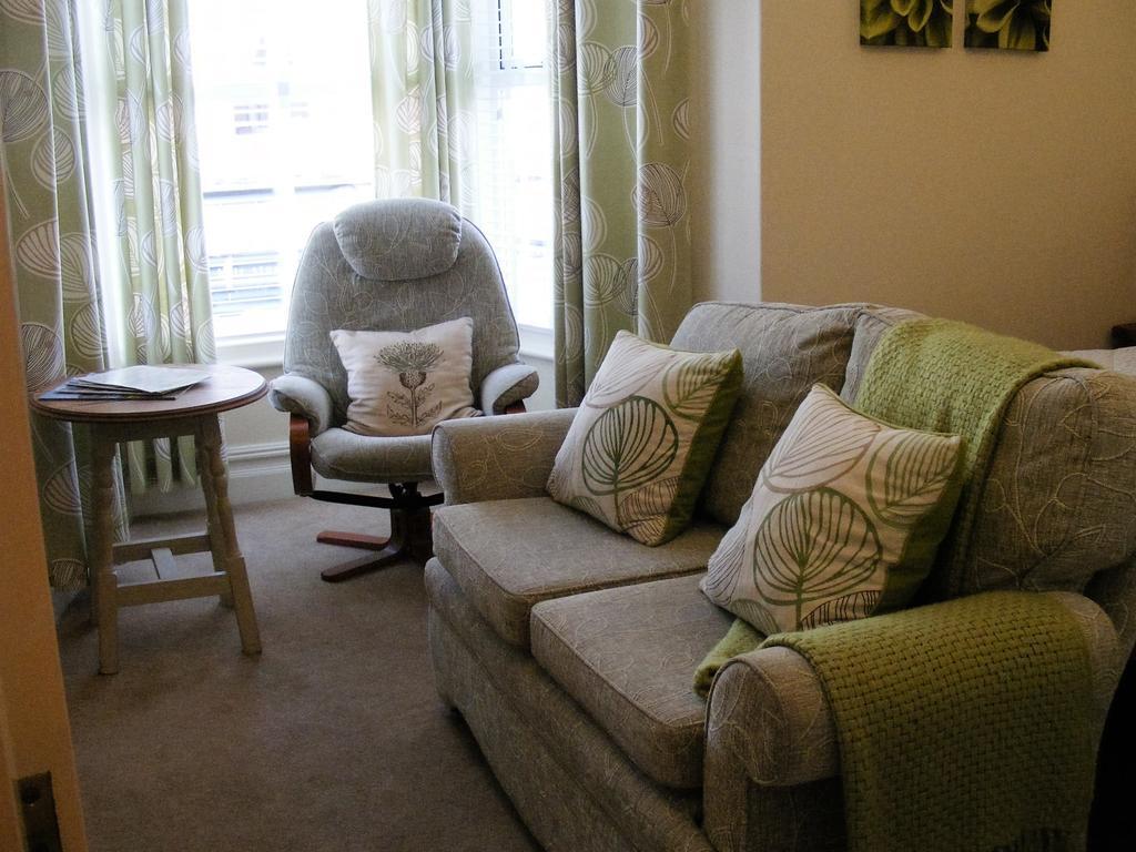 Birchleigh Guest House Grange-over-Sands Dış mekan fotoğraf
